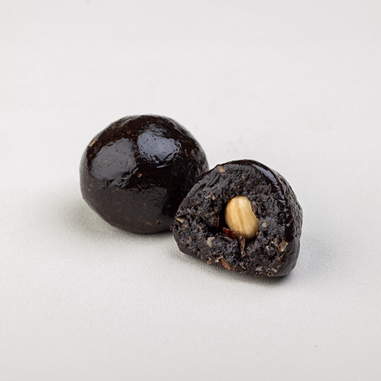 Chocolate protein ball